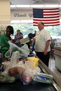 Cast Iron Chef competitiors storm Port Royal's Piggly Wiggly