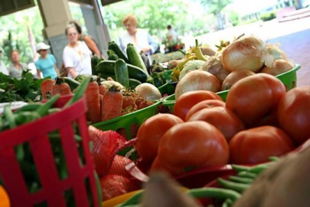Downtown Beaufort's Farmers Market opens its season
